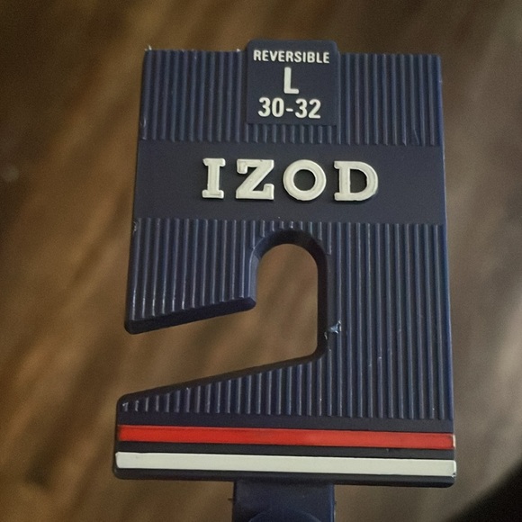 Izod Men's Black Leather Belt - Picture 2 of 4